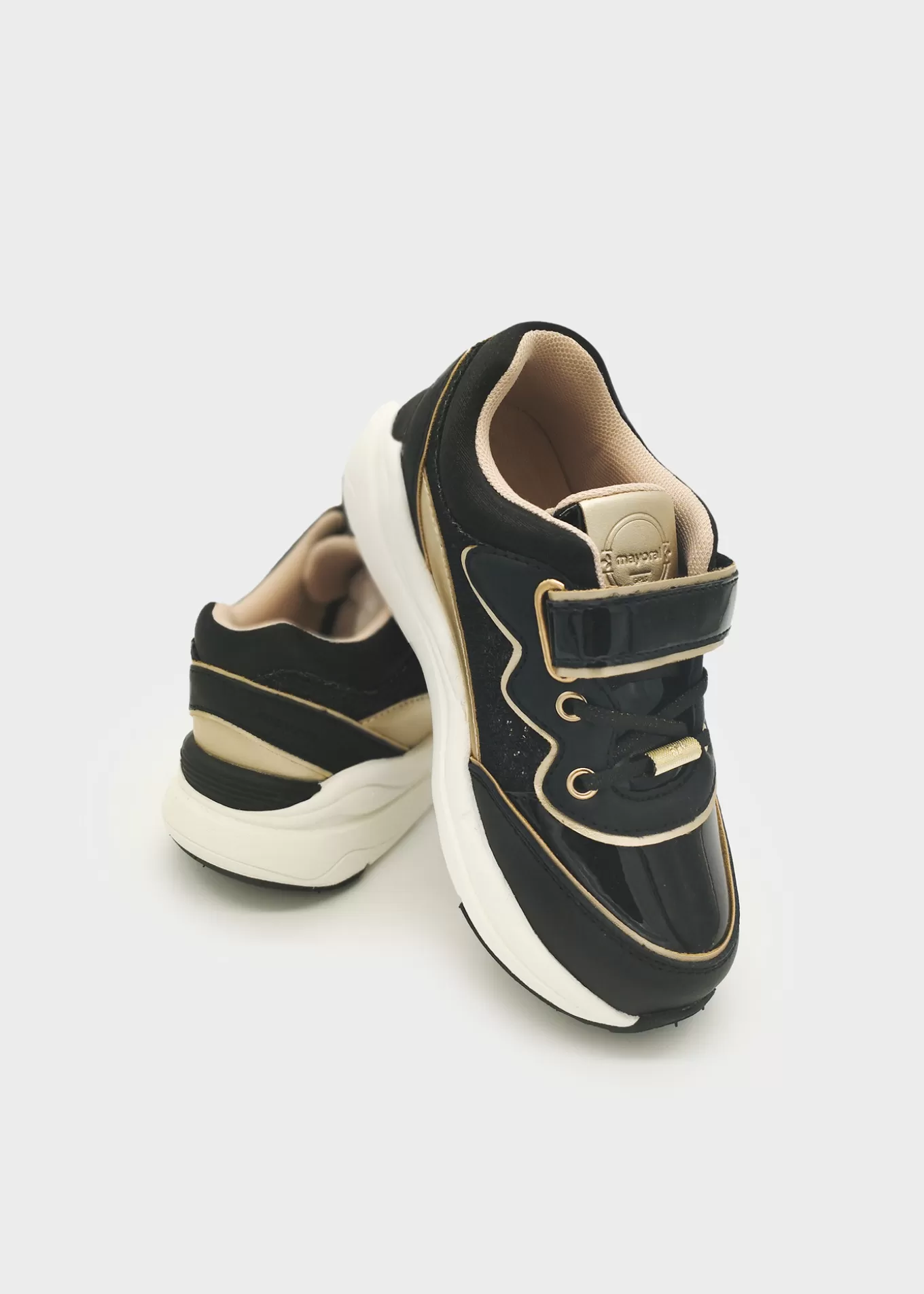 Zapatillas Y Deportivas | Zapatillas Y Deportivas^Mayoral Deportiva suela gruesa niña Negro-Oro